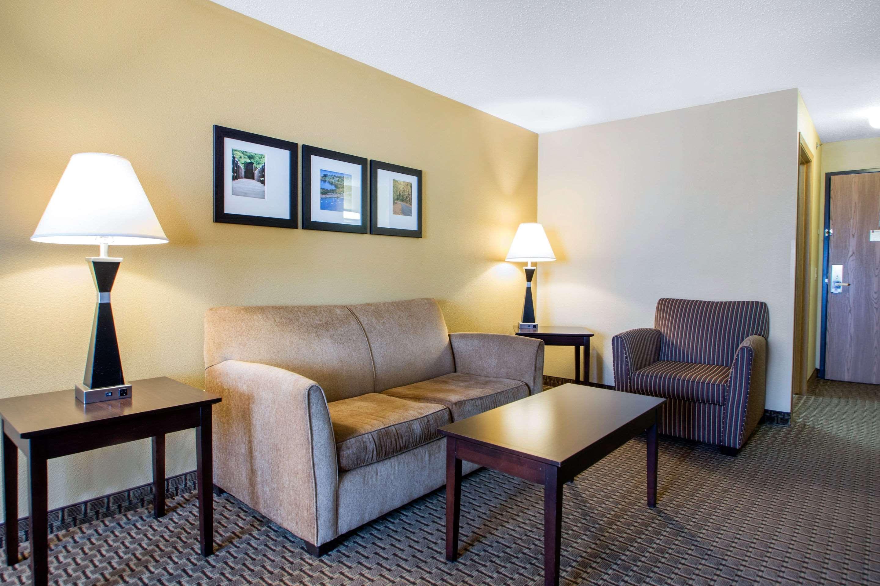 Comfort Suites Wisconsin Dells Area Portage Exterior photo